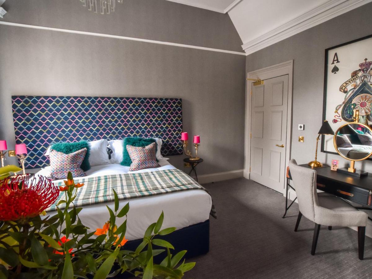 The Meadowpark Bar, Kitchen & Rooms Stirling Exteriér fotografie